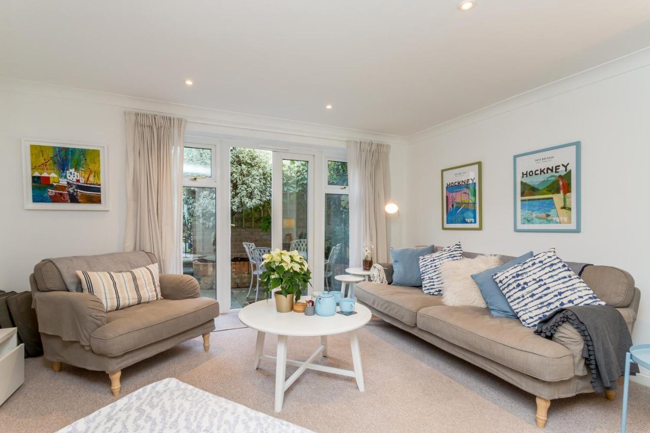Modern Mews House With Free Parking Space, And Patio By Huluki Sussex Stays Брайтонн Экстерьер фото